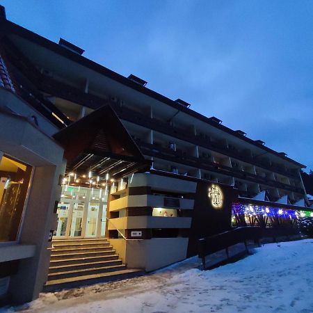 Hotel Ciucas Бэиле-Тушнад Экстерьер фото