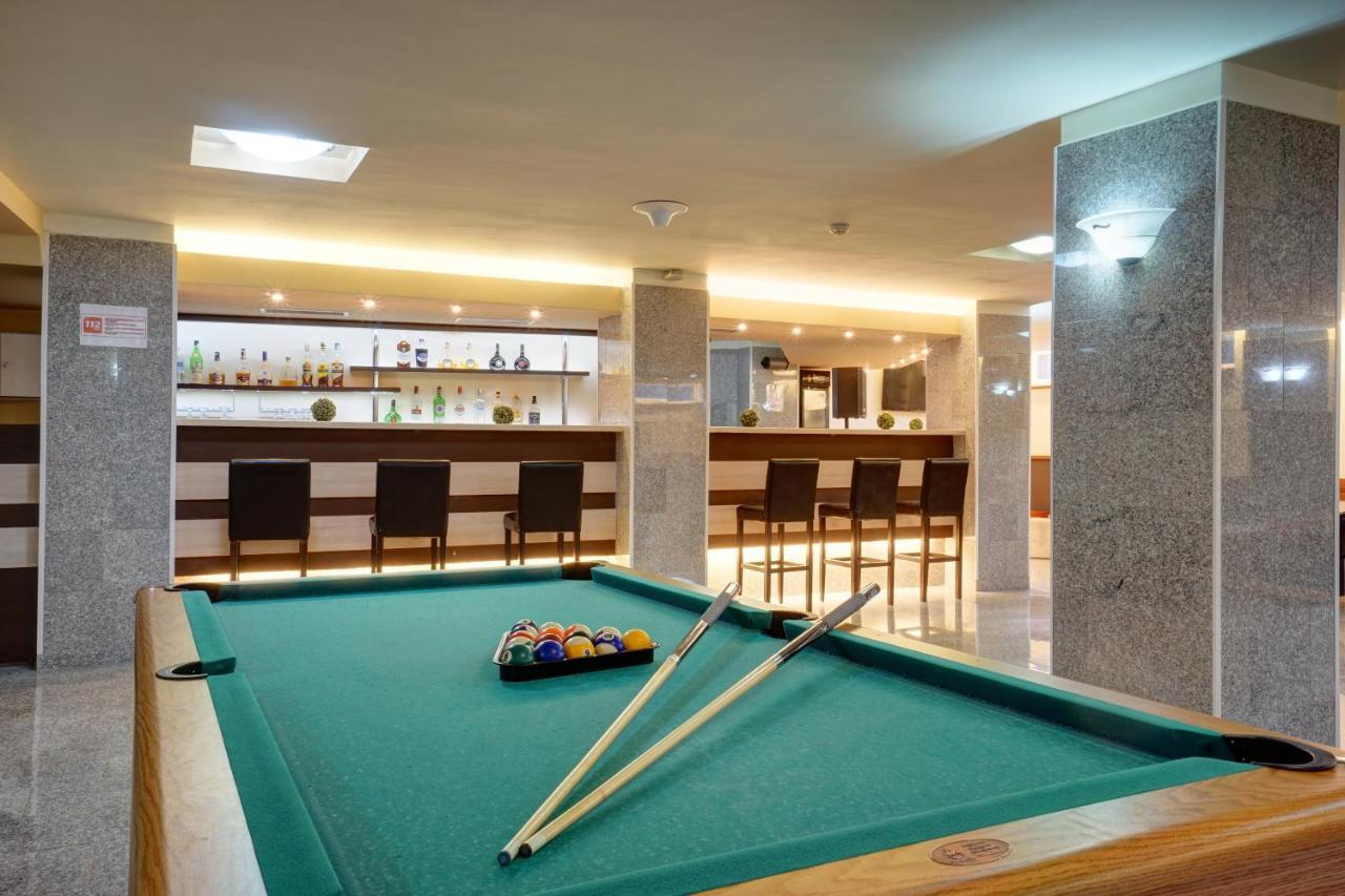Hotel Ciucas Бэиле-Тушнад Экстерьер фото