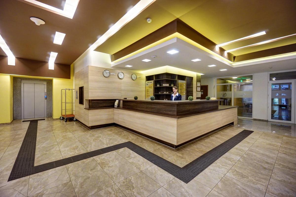 Hotel Ciucas Бэиле-Тушнад Экстерьер фото